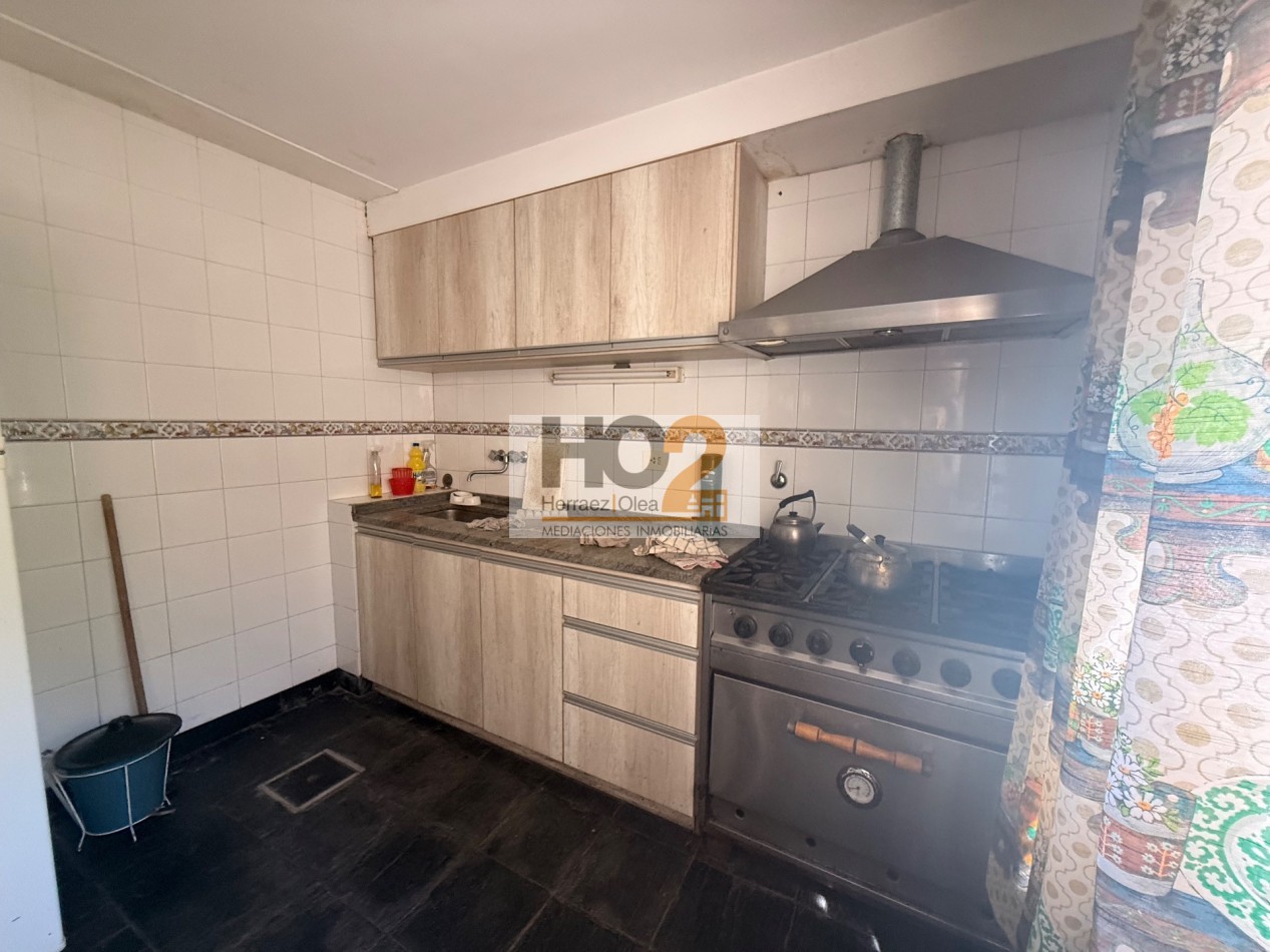 ESPECTACULAR CASA EN ZONA JORGE NEWBERY- SAUCE VIEJO