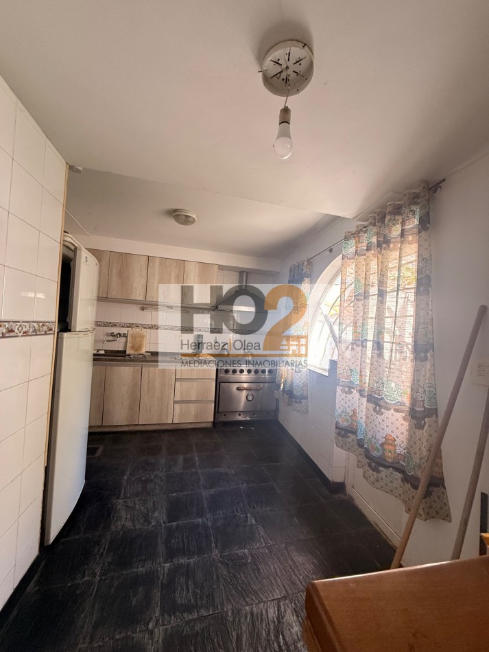 ESPECTACULAR CASA EN ZONA JORGE NEWBERY- SAUCE VIEJO