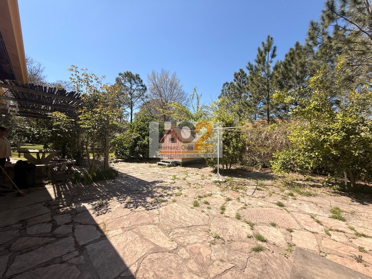 ESPECTACULAR CASA EN ZONA JORGE NEWBERY- SAUCE VIEJO
