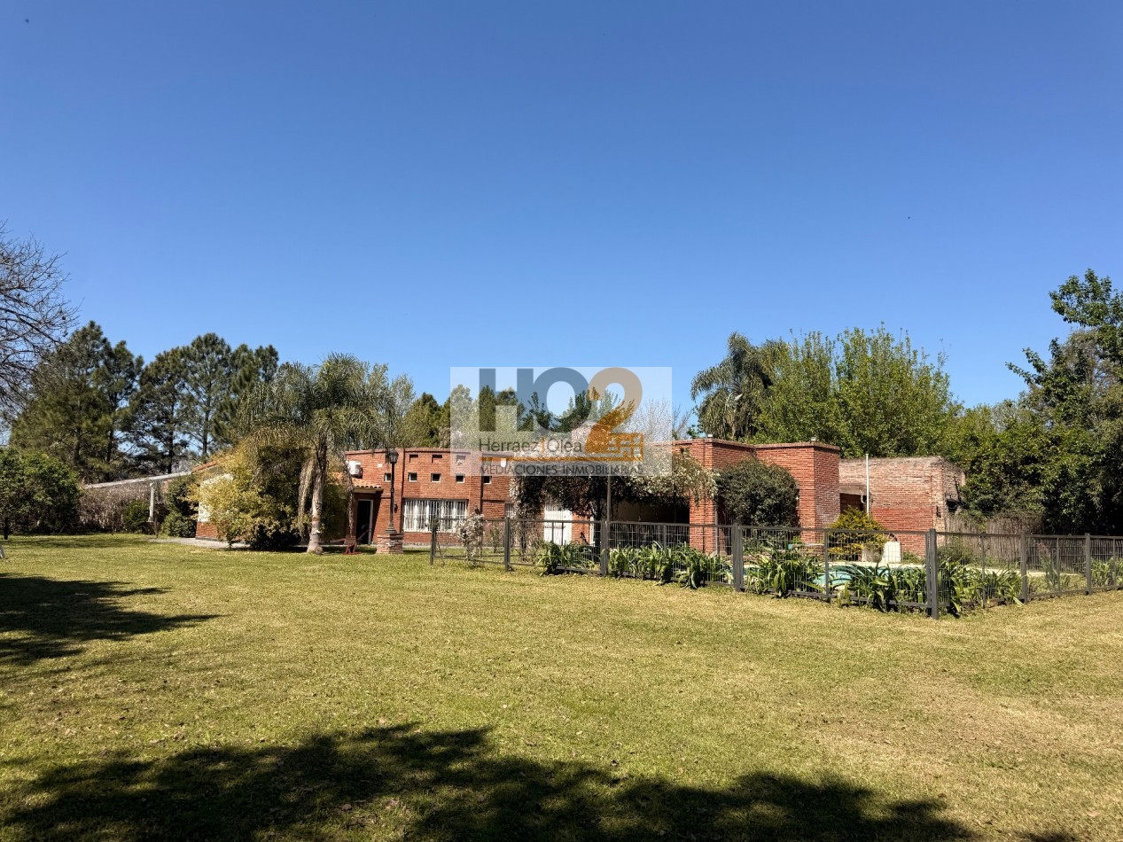 ESPECTACULAR CASA EN ZONA JORGE NEWBERY- SAUCE VIEJO