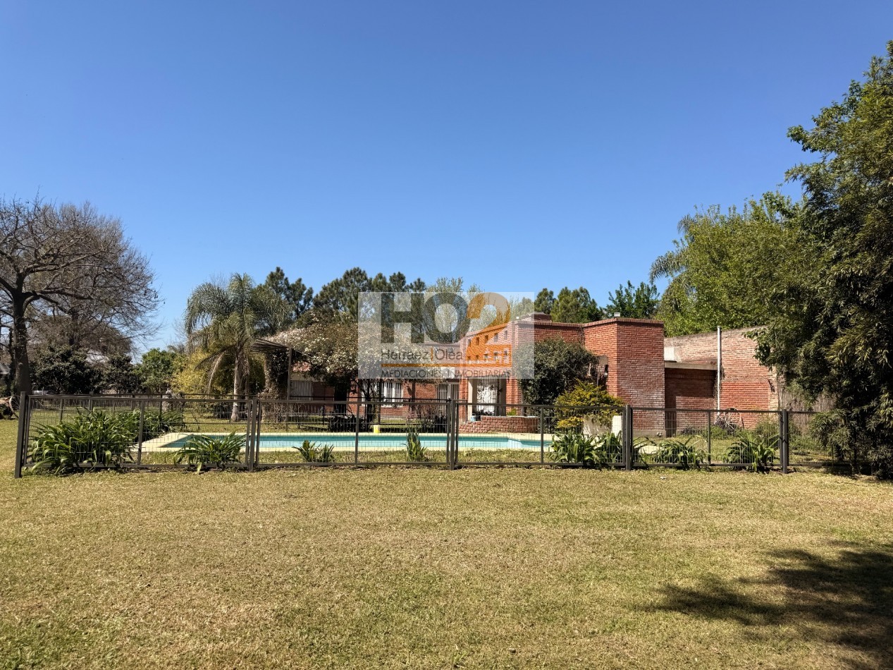 ESPECTACULAR CASA EN ZONA JORGE NEWBERY- SAUCE VIEJO